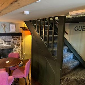 The Fountain Inn & Riverside Restaurant